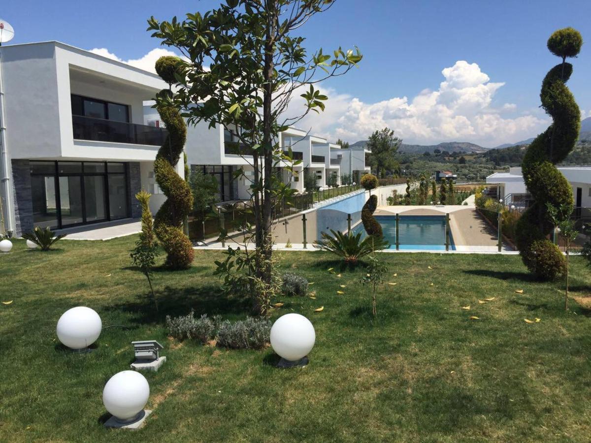 Beverly Hills Villa Kusadasi Exterior photo